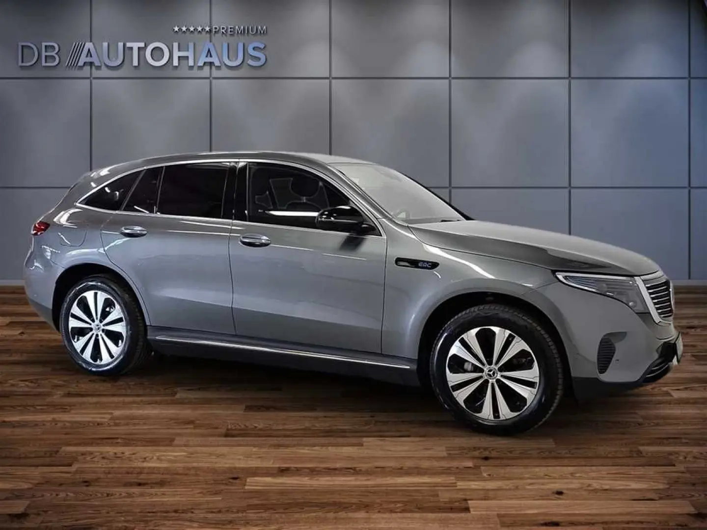 EQC 400 4MATIC Fahrassistenz-Paket