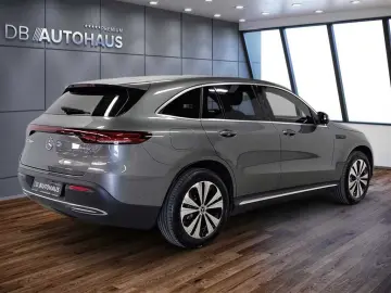 EQC 400 4MATIC Fahrassistenz-Paket
