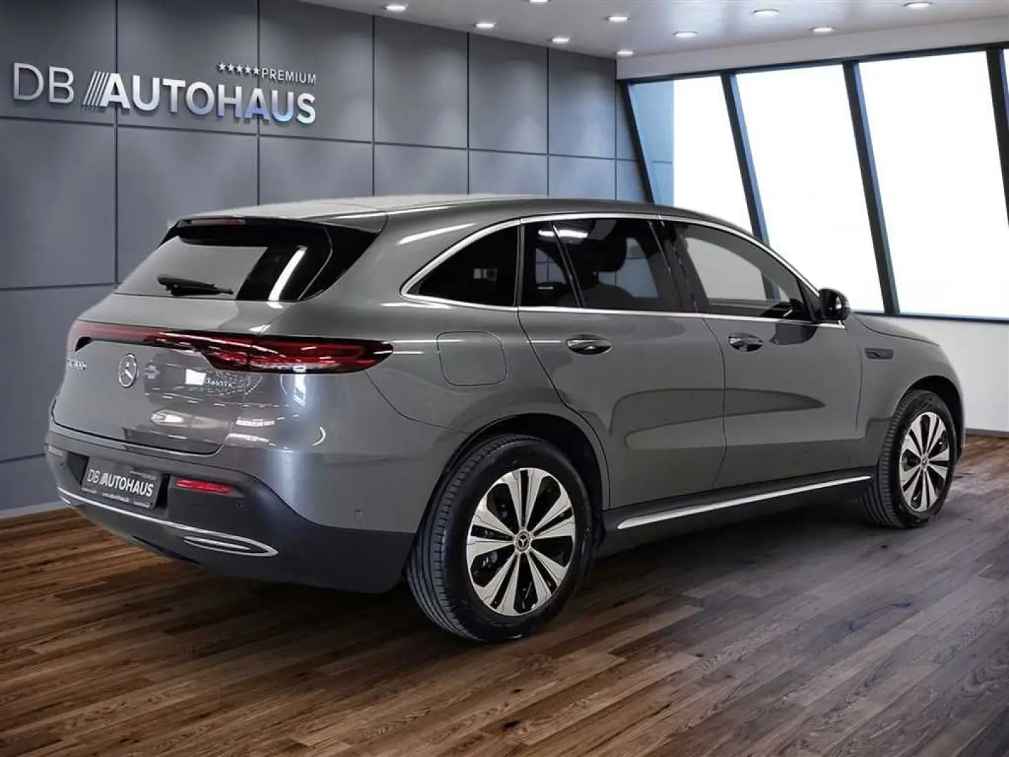 EQC 400 4MATIC Fahrassistenz-Paket