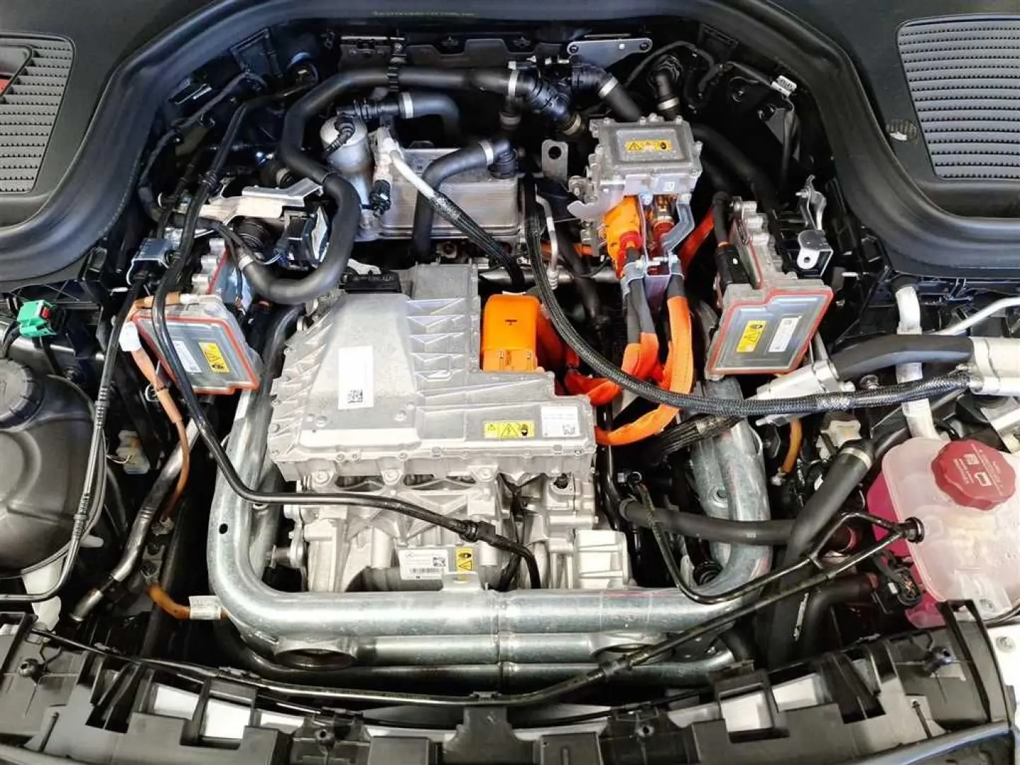 EQC 400 4MATIC Fahrassistenz-Paket