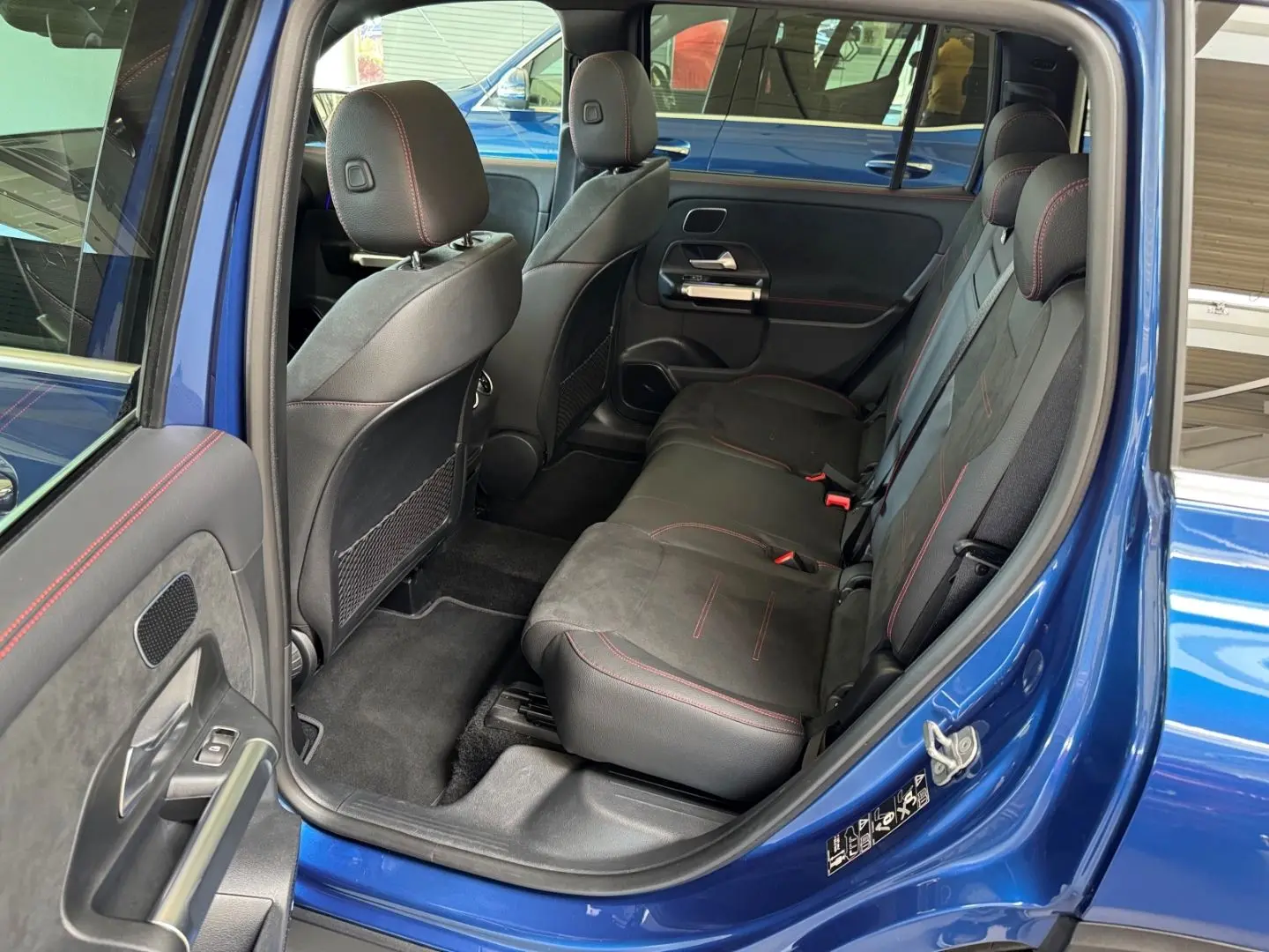 GLB 220 AMG 4Matic Pano AHK Burm. ACC 7-Si. Cam