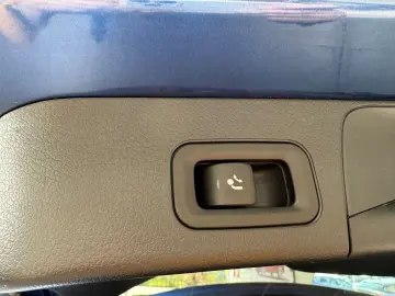 GLB 220 AMG 4Matic Pano AHK Burm. ACC 7-Si. Cam