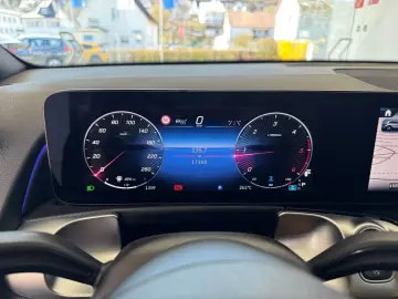 GLB 220 AMG 4Matic Pano AHK Burm. ACC 7-Si. Cam