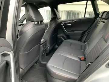 RAV4 Plug-in Hybrid Style 2.5l ,Leder,Navi