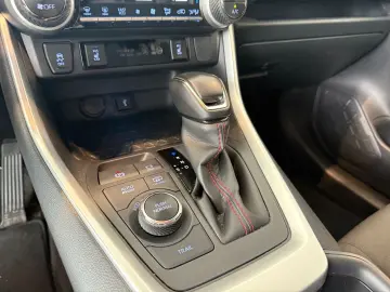RAV 4 Plug-in-Hybrid *LED*ACC*CAM*CarPlay*4x SHZ