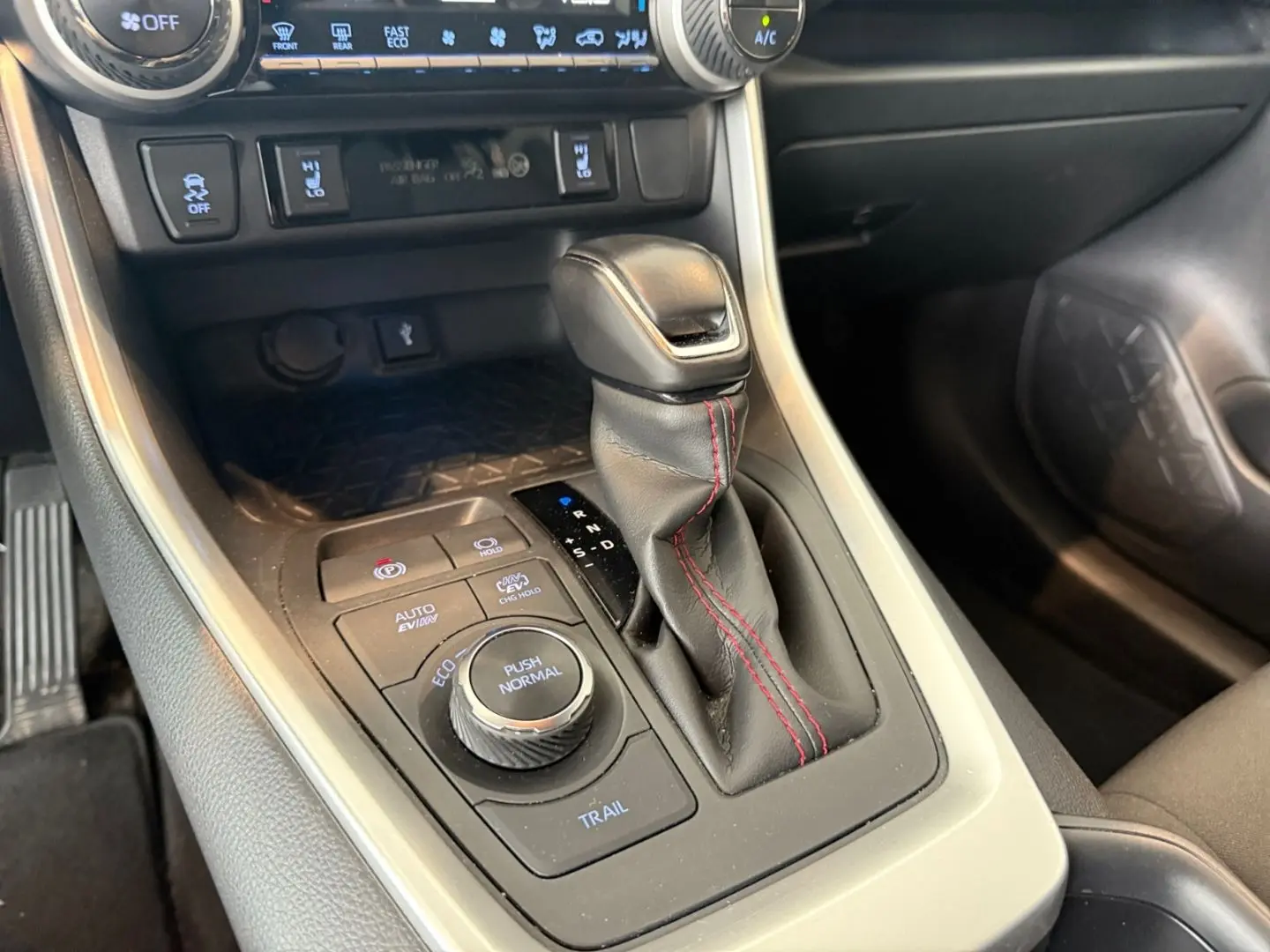 RAV 4 Plug-in-Hybrid *LED*ACC*CAM*CarPlay*4x SHZ