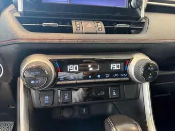 RAV 4 Plug-in-Hybrid *LED*ACC*CAM*CarPlay*4x SHZ