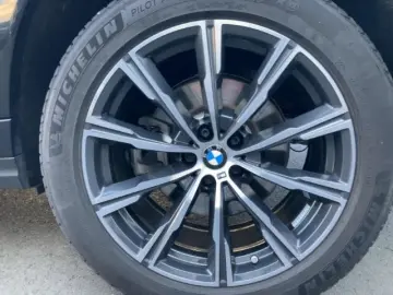 X6 40d M-Sport Pano AHK 20'' StHeiz ICONIC H/K S