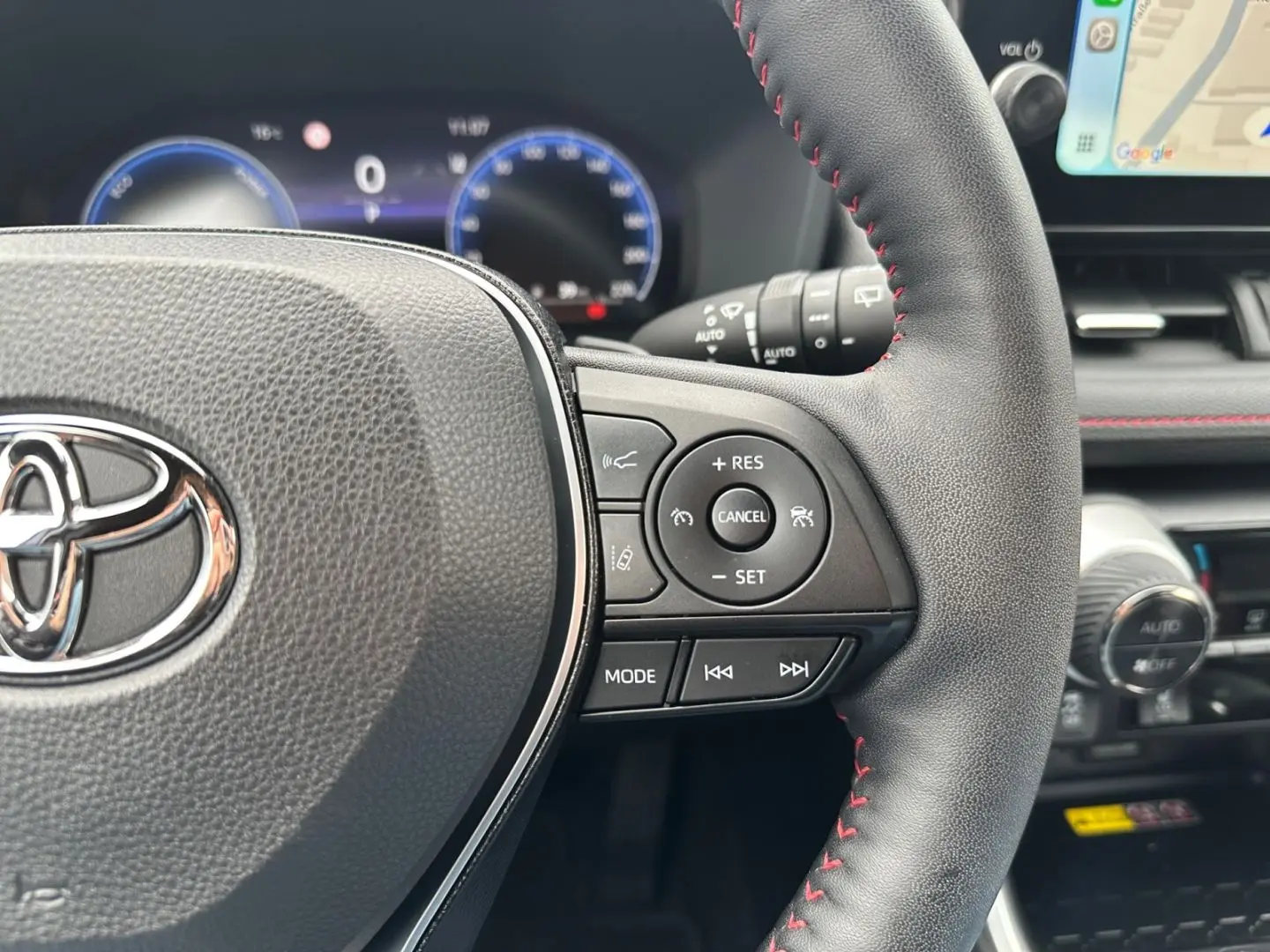 RAV 4 Plug-in-Hybrid Style *Allrad*Leder*360°*JB