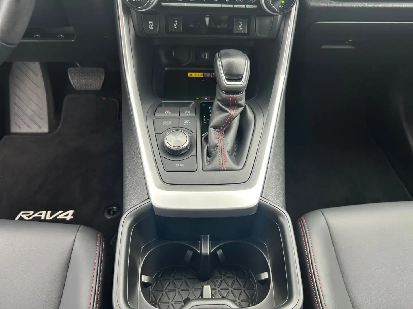 RAV 4 Plug-in-Hybrid Style *Allrad*Leder*360°*JB