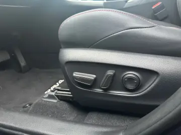 RAV 4 Plug-in-Hybrid Style *Allrad*Leder*360°*JB