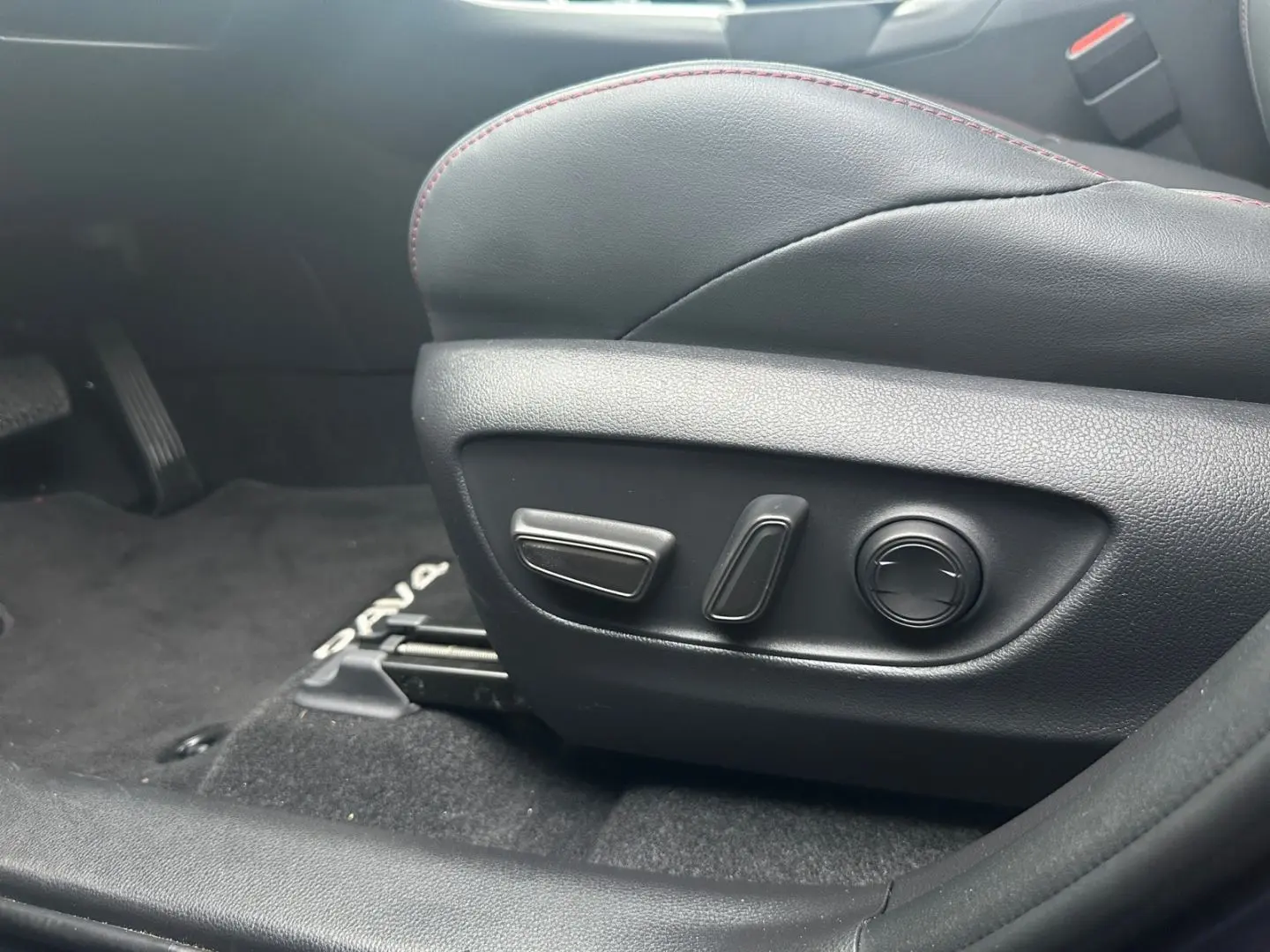 RAV 4 Plug-in-Hybrid Style *Allrad*Leder*360°*JB
