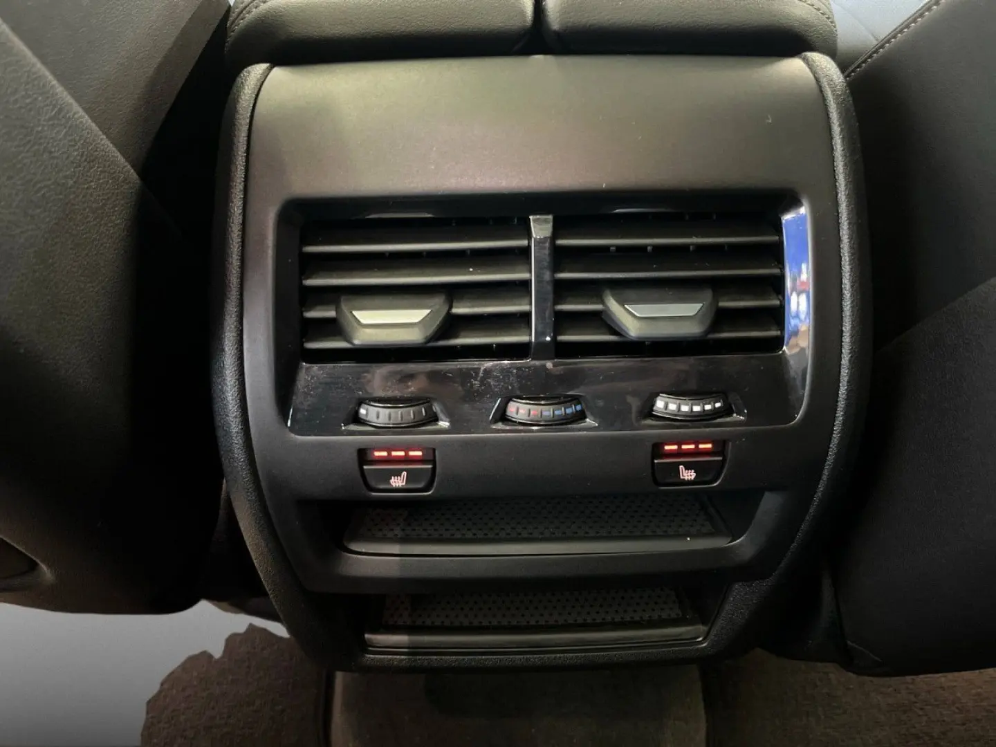 X6 xDrive40d M Sport 2-Achs,StHz,Pano,AHK,H/K