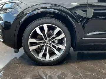 Volkswagen Touareg R-Line 3.0TDI+360°+PANORAMA