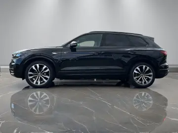 Volkswagen Touareg R-Line 3.0TDI+360°+PANORAMA