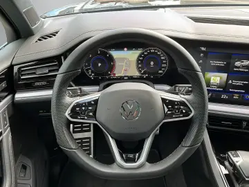 Volkswagen Touareg R-Line 3.0TDI+360°+PANORAMA