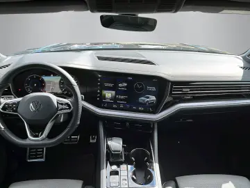 Volkswagen Touareg R-Line 3.0TDI+360°+PANORAMA