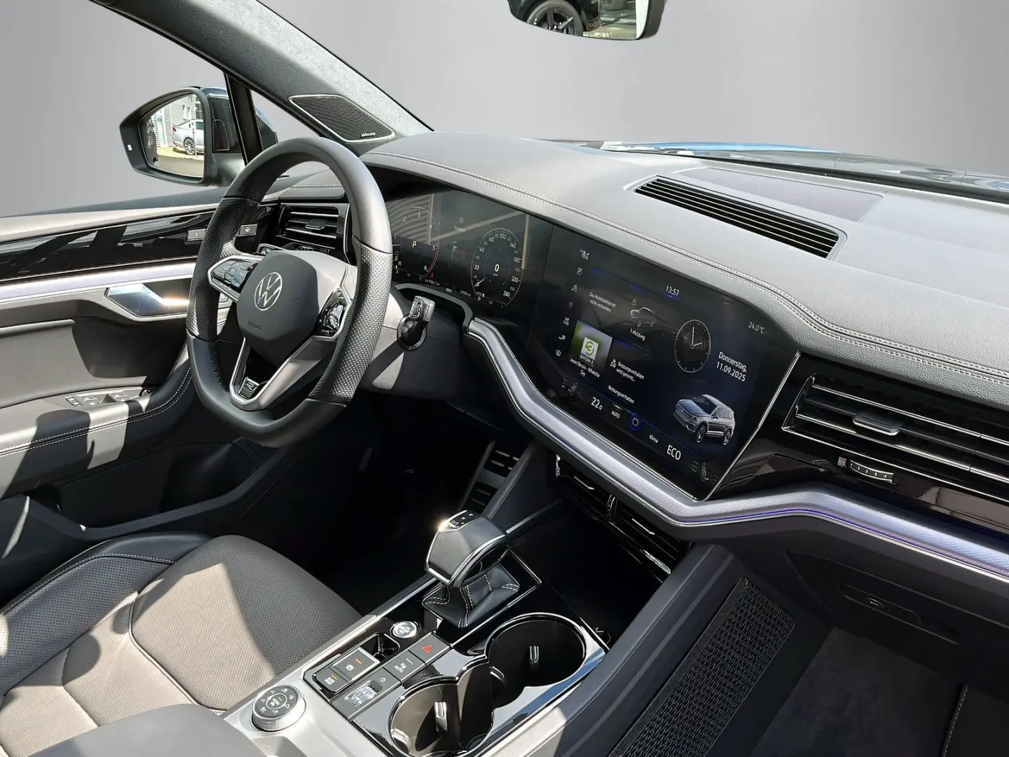 Volkswagen Touareg R-Line 3.0TDI+360°+PANORAMA