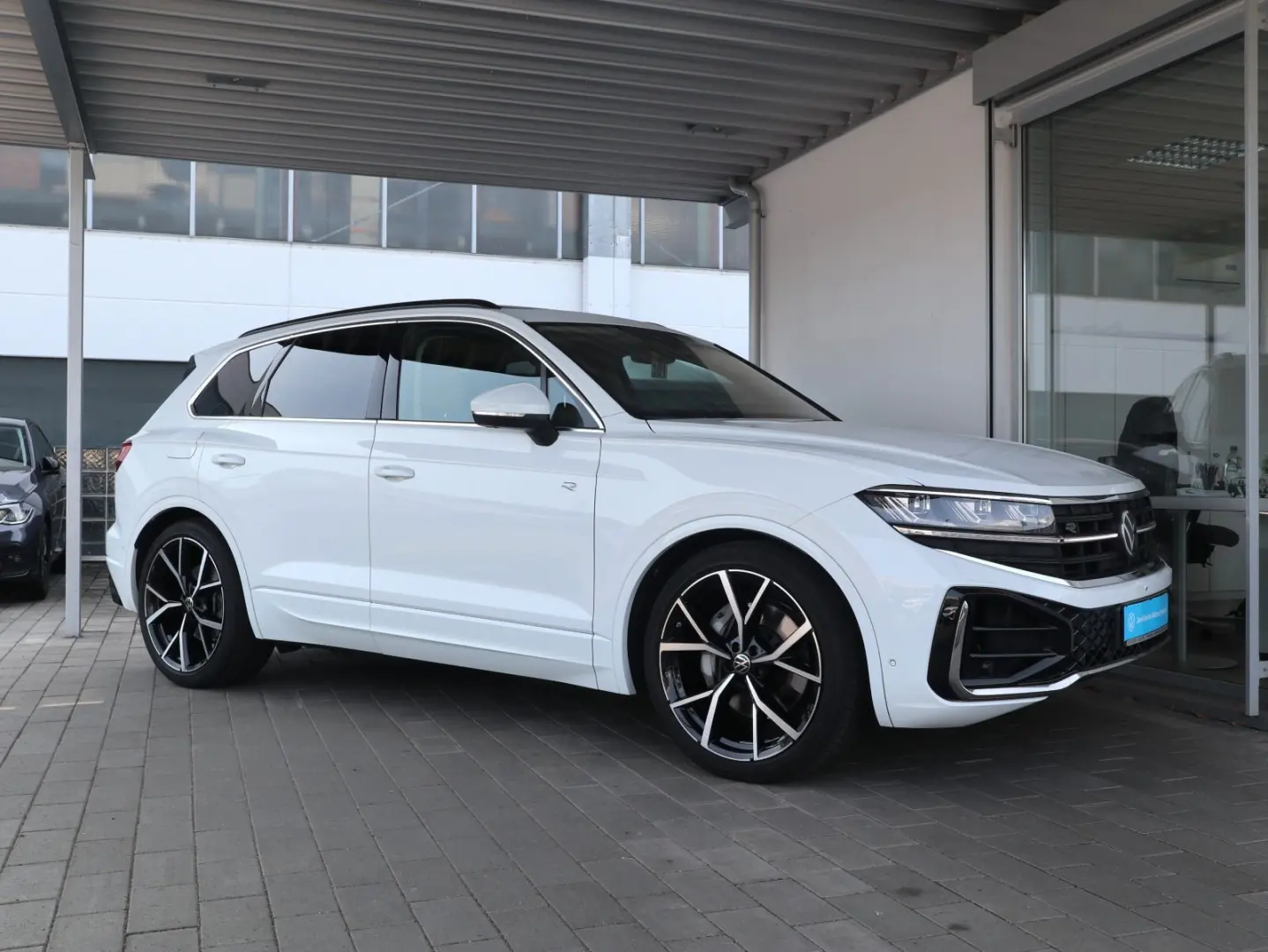 Volkswagen Touareg R-Line 3.0 V6 TSI DSG 4Motion PANO