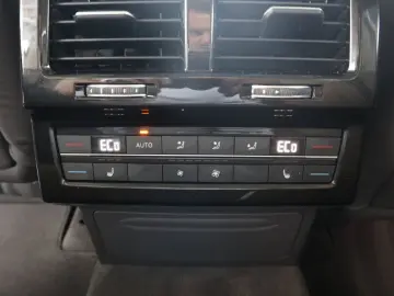 Volkswagen Touareg R-Line 3.0 V6 TSI DSG 4Motion PANO