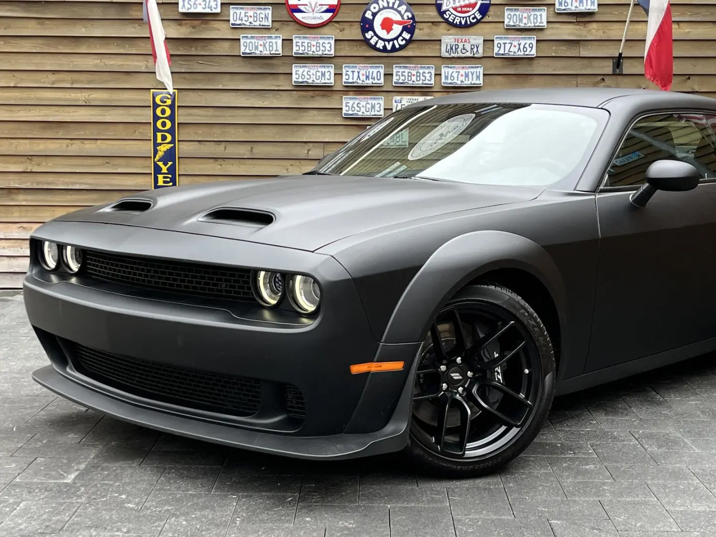 Challenger 6,4 L 392 SCAT Widebody ALL BLACK