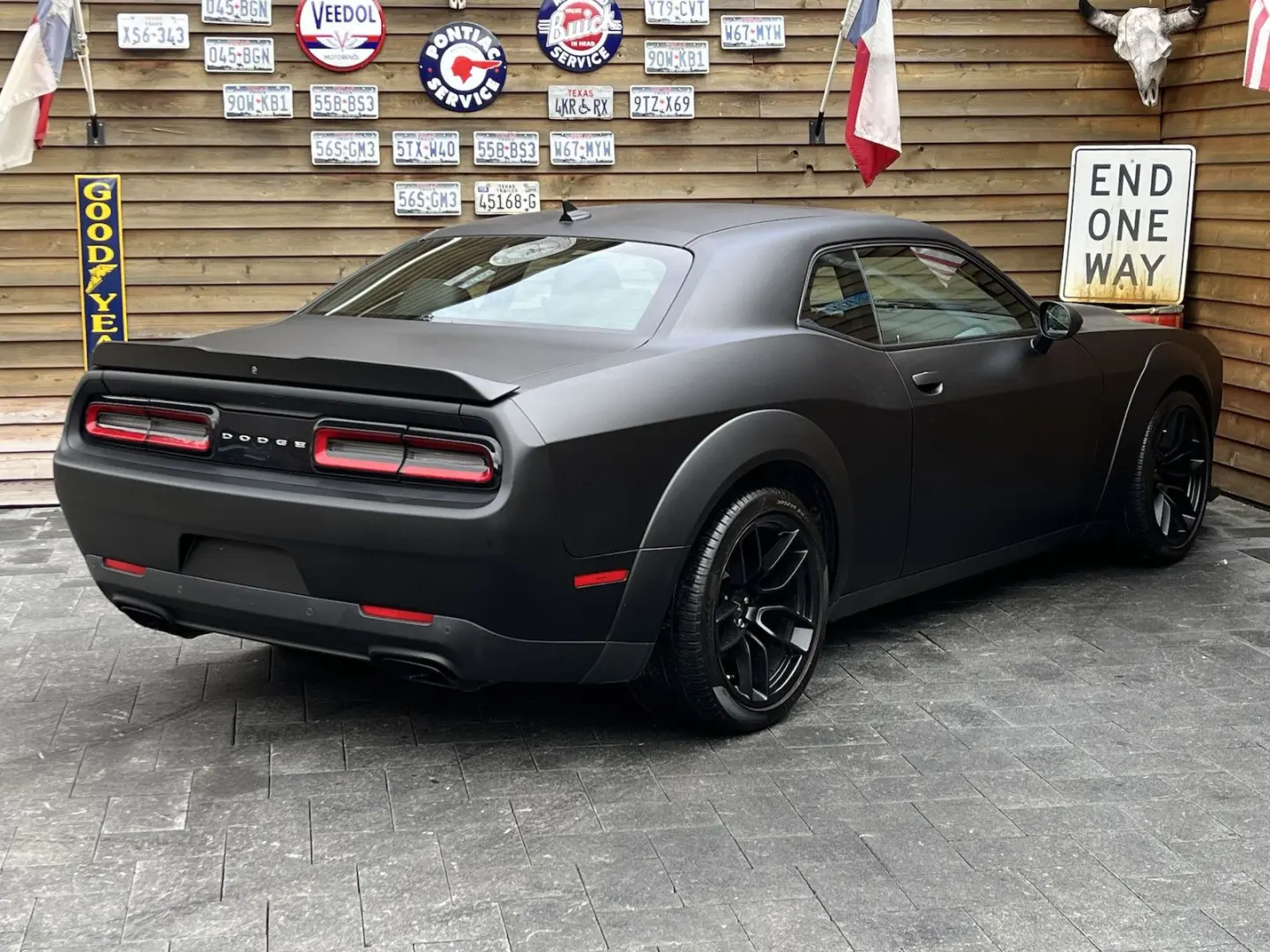 Challenger 6,4 L 392 SCAT Widebody ALL BLACK