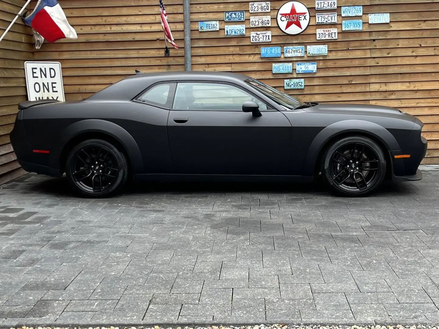 Challenger 6,4 L 392 SCAT Widebody ALL BLACK