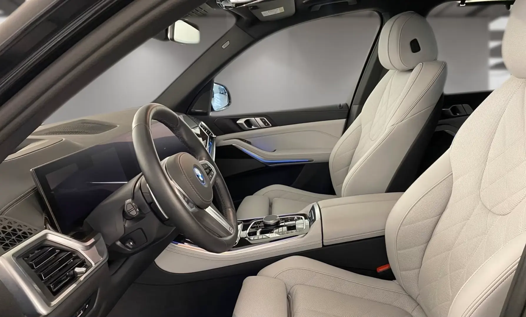 BMW X5 xDrive50e M Sport AHK Harman