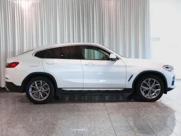 X4 xDrive20d xLine 19Zoll RFK Pano. Navi