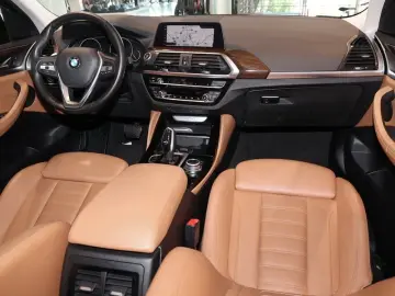 X4 xDrive20d xLine 19Zoll RFK Pano. Navi