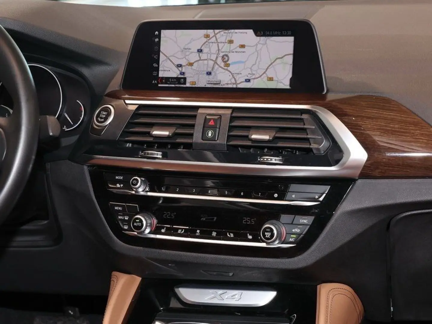 X4 xDrive20d xLine 19Zoll RFK Pano. Navi