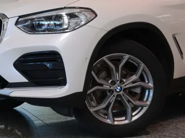 X4 xDrive20d xLine 19Zoll RFK Pano. Navi