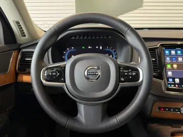 XC90 B5 AWD Plus/ACC/PANO/RFK/CARPLAY/7-SITZER