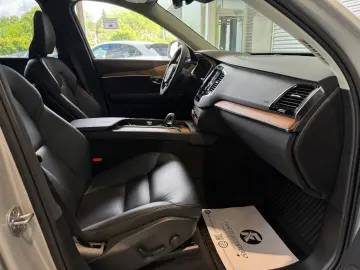 XC90 B5 AWD Plus/ACC/PANO/RFK/CARPLAY/7-SITZER