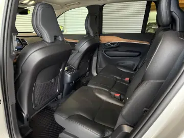 XC90 B5 AWD Plus/ACC/PANO/RFK/CARPLAY/7-SITZER