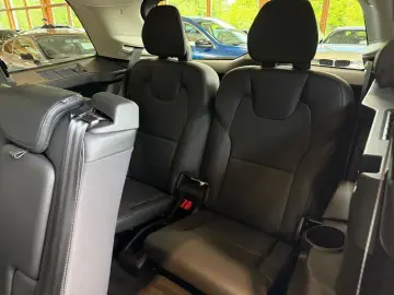 XC90 B5 AWD Plus/ACC/PANO/RFK/CARPLAY/7-SITZER