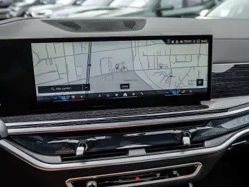 BMW X5 xDrive50e M Sport HUD+PANO