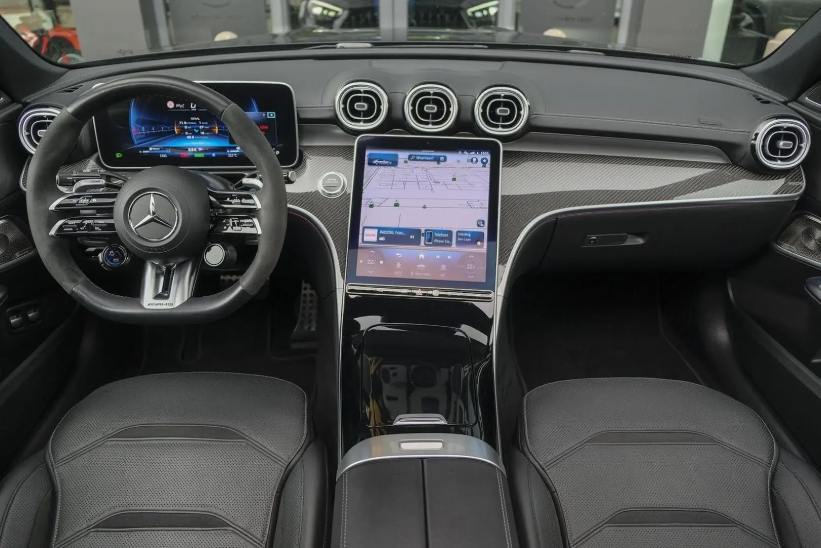 Mercedes-Benz C 63 S AMG   E-performance panorama
