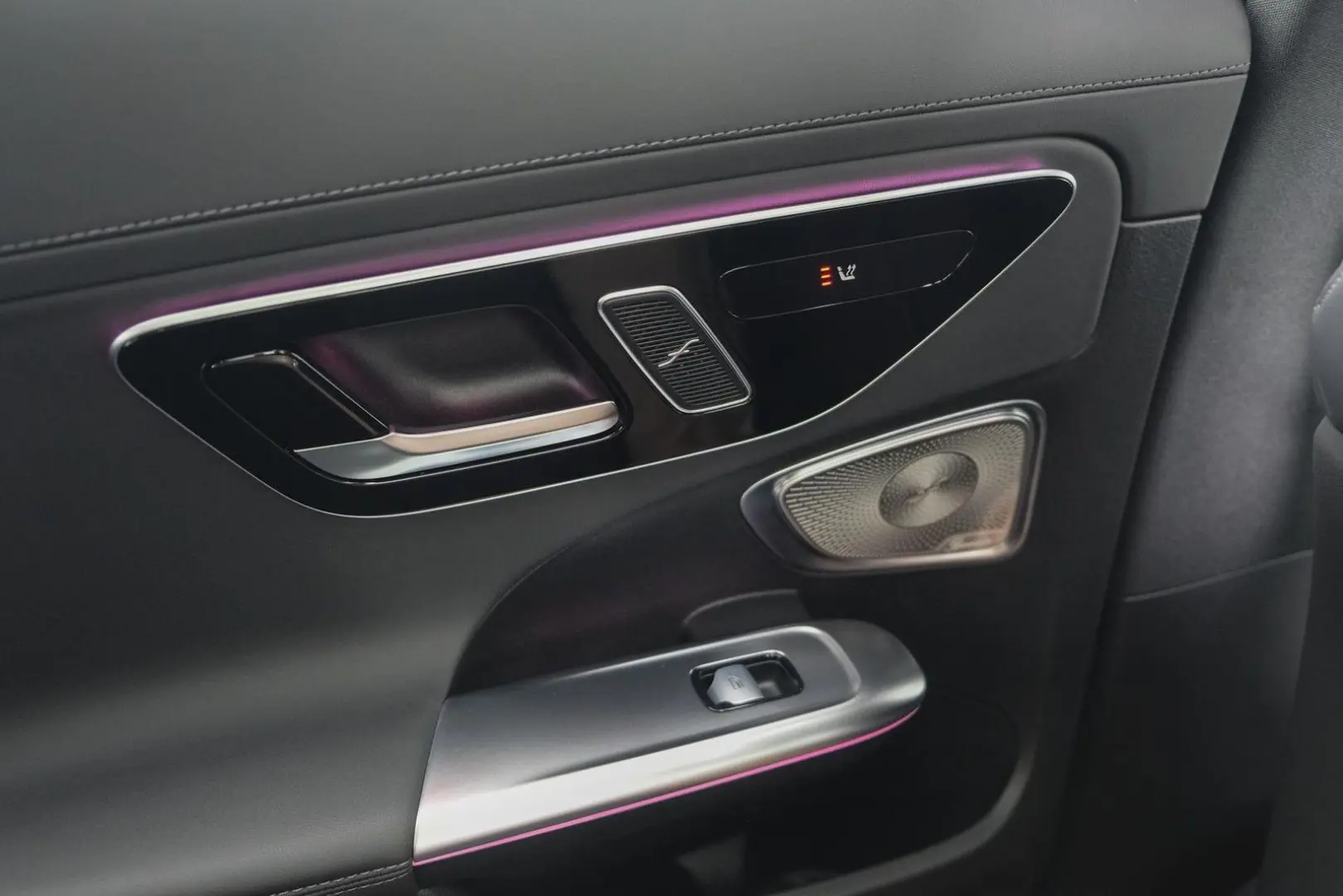 Mercedes-Benz C 63 S AMG   E-performance panorama