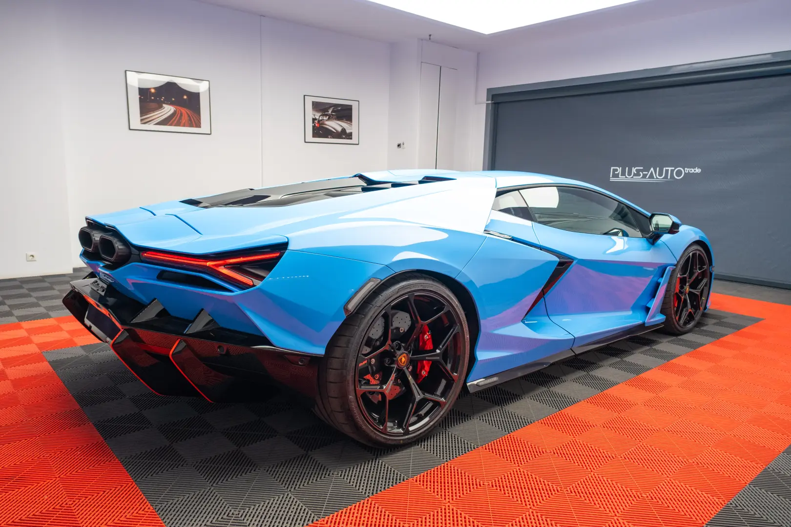Lamborghini Revuelto