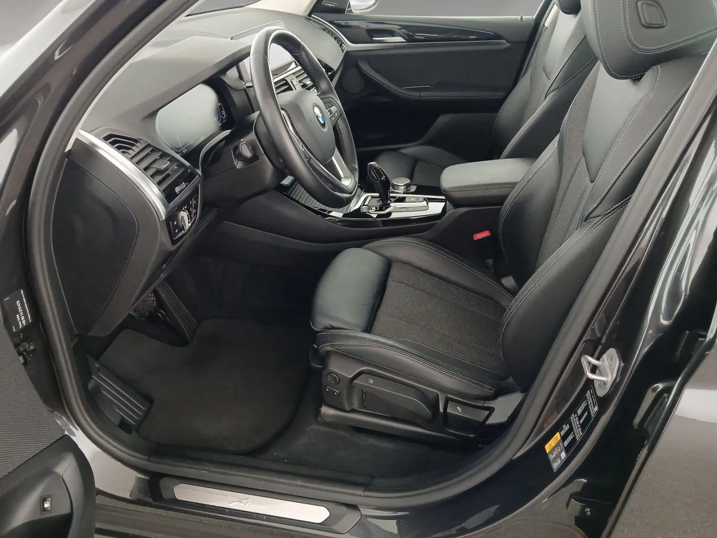 X3 xDrive30e Harman/K LiveCockpitProf Kamera