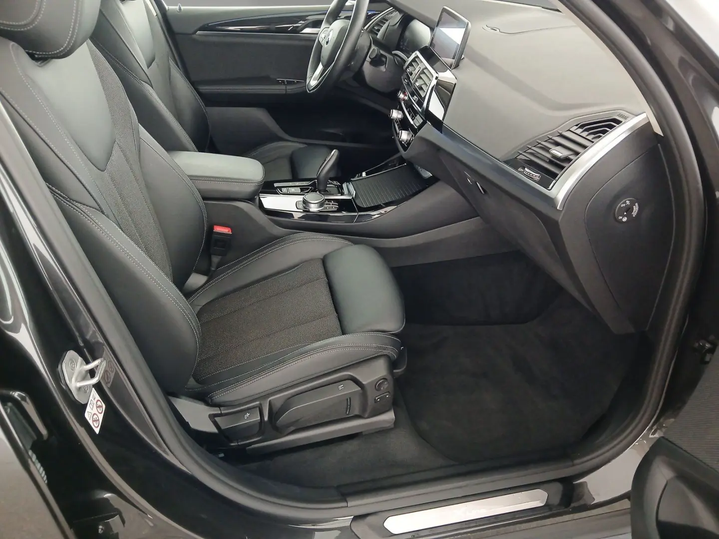 X3 xDrive30e Harman/K LiveCockpitProf Kamera