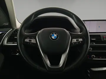 X3 xDrive30e Harman/K LiveCockpitProf Kamera
