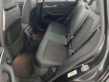 X3 xDrive30e Harman/K LiveCockpitProf Kamera