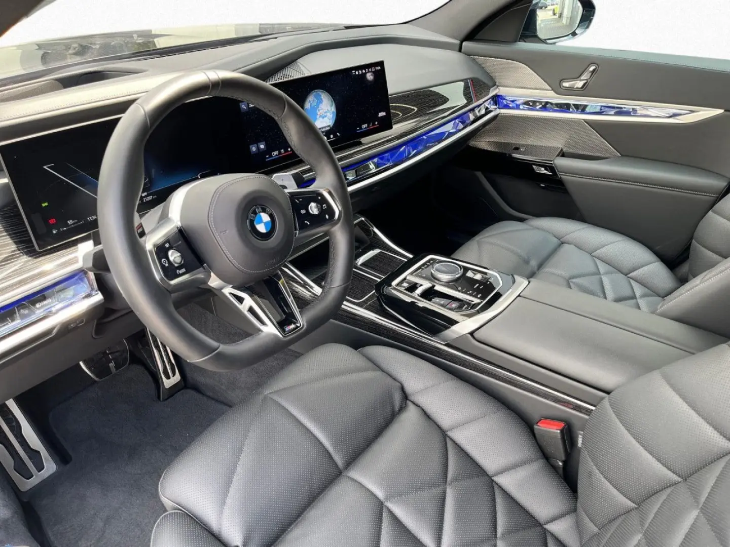 740d M-Sport SkyLounge Fond-Entert. BAB-Ass. 21