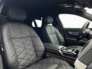 740d M-Sport SkyLounge Fond-Entert. BAB-Ass. 21