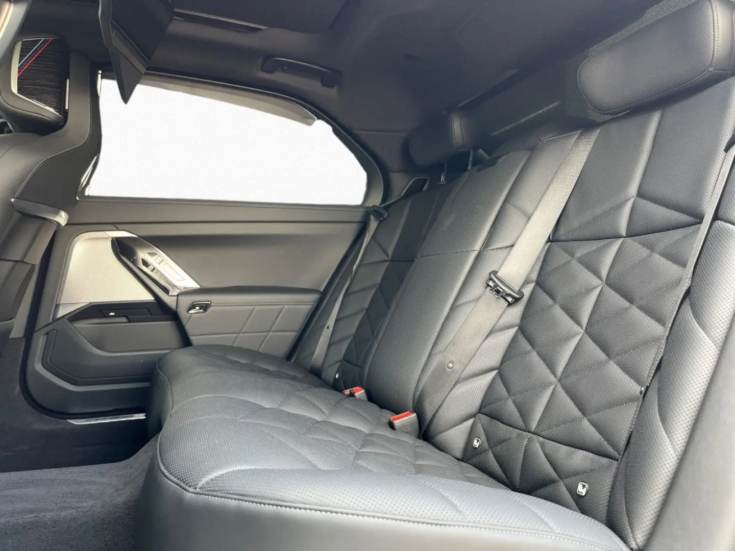 740d M-Sport SkyLounge Fond-Entert. BAB-Ass. 21