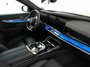 740d xDrive M Sport SKYLOUNGE LUFT HUD SOFT 360