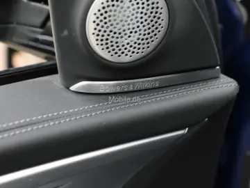 XM V8 B&W Service inclusive 8/28 23
