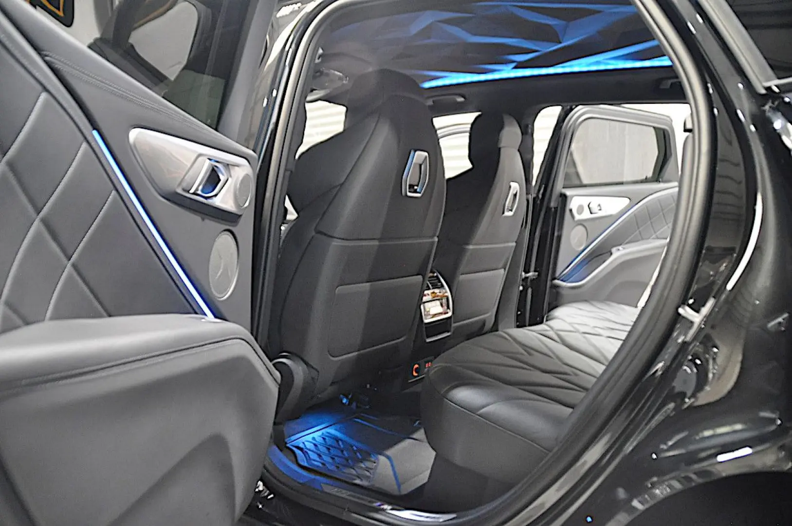 XM 4.4-DRIVER PACKAGE-ALL IN BLACK